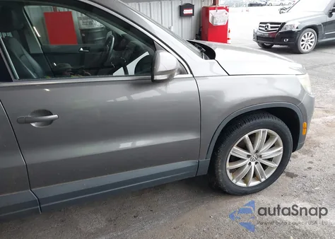 2009 Volkswagen Tiguan Sel from USA, damaged, VIN WVGBV75N59W543650